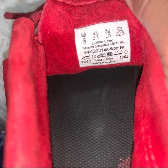 Vans Suede Moccasin Shoes Low Women’s Size 6 Red - Picture 8 of 8